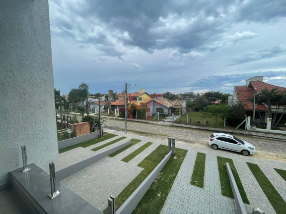 Imagem Casa com 2 Quartos à Venda, em Capão Da Canoa Imagem Casa com 2 Quartos à Venda, em Capão Da Canoa