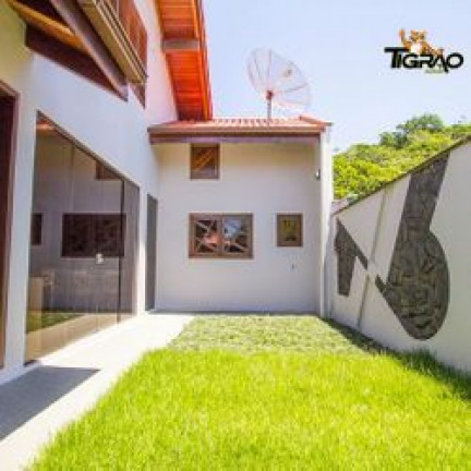 Imagem Casa com 4 Quartos à Venda, 370 m² em Quinta Dos Açorianos - Barra Velha Imagem Casa com 4 Quartos à Venda, 370 m² em Quinta Dos Açorianos - Barra Velha