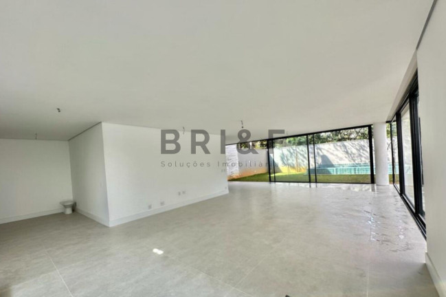 Imagem Casa com 4 Quartos à Venda, 748 m² em Brooklin - São Paulo Imagem Casa com 4 Quartos à Venda, 748 m² em Brooklin - São Paulo