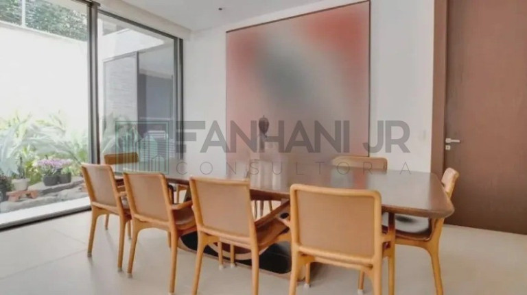 Imagem Casa com 6 Quartos à Venda, 1.300 m² em Jardim Europa - São Paulo Imagem Casa com 6 Quartos à Venda, 1.300 m² em Jardim Europa - São Paulo