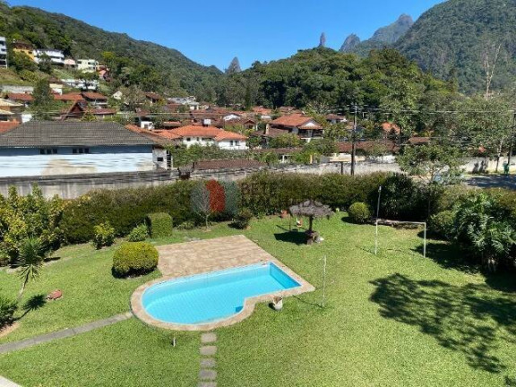 Imagem Casa com 8 Quartos à Venda, 1.570 m² em Carlos Guinle - Teresópolis