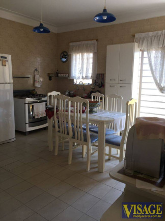 Imagem Casa com 4 Quartos à Venda, em Centro - Jacareí Imagem Casa com 4 Quartos à Venda, em Centro - Jacareí