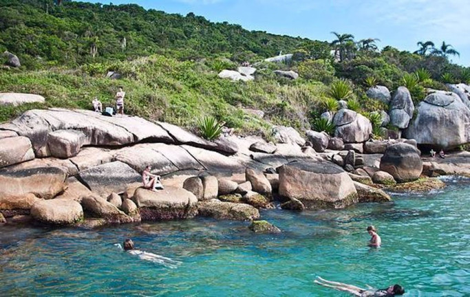 Imagem Edifício Residencial à Venda, 700 m² em Barra Da Lagoa - Florianópolis Imagem Edifício Residencial à Venda, 700 m² em Barra Da Lagoa - Florianópolis