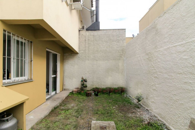 Imagem Imóvel com 3 Quartos à Venda, em Hípica - Porto Alegre Imagem Imóvel com 3 Quartos à Venda, em Hípica - Porto Alegre