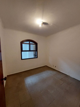 Imagem Imóvel com 3 Quartos à Venda, em Jardim Triana - São Paulo Imagem Imóvel com 3 Quartos à Venda, em Jardim Triana - São Paulo