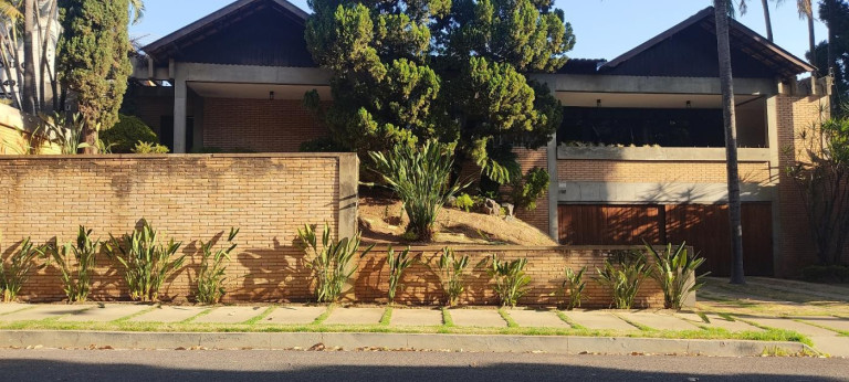 Imagem Casa com 3 Quartos à Venda, 277 m² em Centro - Birigui Imagem Casa com 3 Quartos à Venda, 277 m² em Centro - Birigui