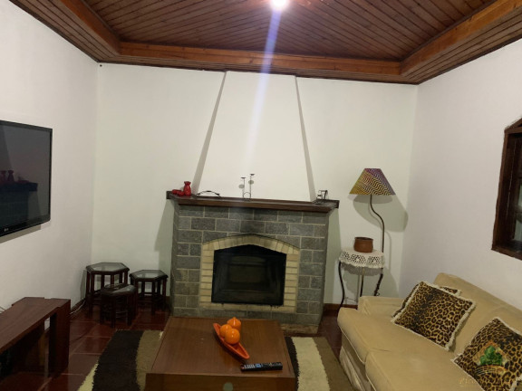 Imagem Casa com 4 Quartos à Venda, 200 m² em Vila Abernéssia - Campos Do Jordão