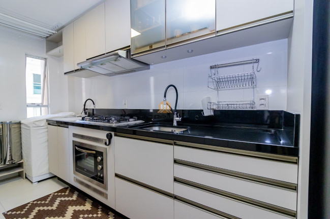 Imagem Imóvel com 4 Quartos à Venda, 112 m² em Centro - Balneário Camboriú