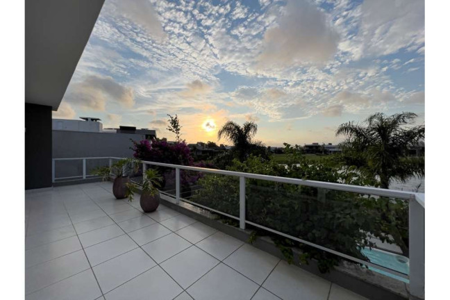 Imagem Casa com 3 Quartos à Venda, 201 m² em Centro - Xangri-lá