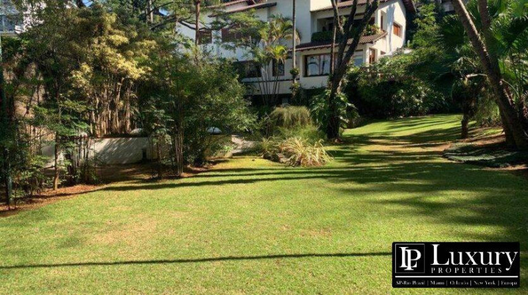 Imagem Casa com 5 Quartos à Venda, em Pacaembu - São Paulo Imagem Casa com 5 Quartos à Venda, em Pacaembu - São Paulo