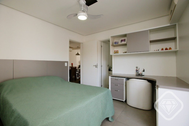 Imagem Apartamento com 2 Quartos à Venda, em Menino Deus - Porto Alegre Imagem Apartamento com 2 Quartos à Venda, em Menino Deus - Porto Alegre