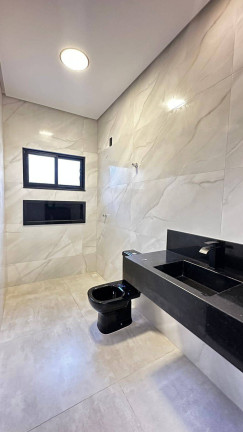 Imagem Casa com 3 Quartos à Venda, 328 m² em Turista Ii - Caldas Novas Imagem Casa com 3 Quartos à Venda, 328 m² em Turista Ii - Caldas Novas