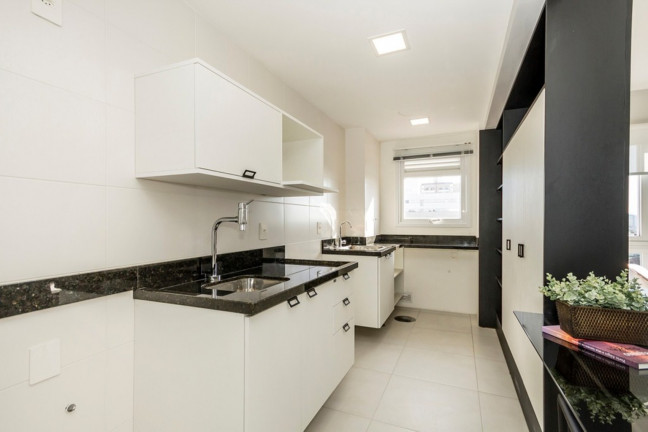 Imagem Imóvel com 1 Quarto à Venda, 45 m² em Menino Deus - Porto Alegre Imagem Imóvel com 1 Quarto à Venda, 45 m² em Menino Deus - Porto Alegre