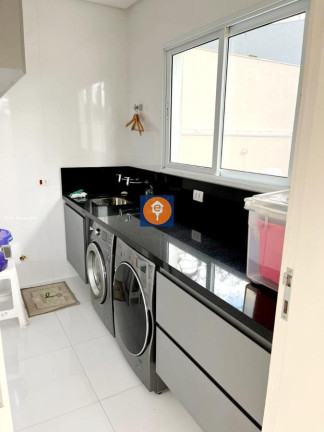 Imagem Casa com 4 Quartos à Venda, 500 m²