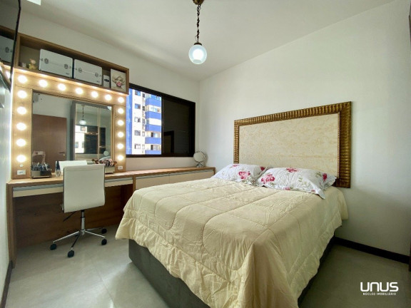 Imagem Apartamento com 2 Quartos à Venda, 81 m² em Centro - Florianópolis Imagem Apartamento com 2 Quartos à Venda, 81 m² em Centro - Florianópolis