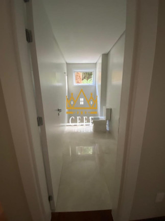Imagem Imóvel com 2 Quartos à Venda, 327 m² em Gramado Imagem Imóvel com 2 Quartos à Venda, 327 m² em Gramado