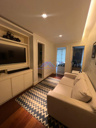 Imagem Imóvel com 3 Quartos à Venda, 140 m² em Icaraí - Niterói Imagem Imóvel com 3 Quartos à Venda, 140 m² em Icaraí - Niterói