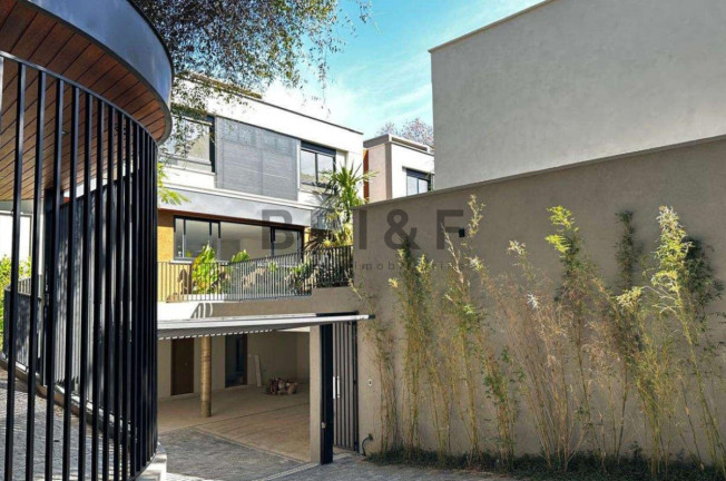 Imagem Casa com 4 Quartos à Venda, 472 m² em Santo Amaro - São Paulo Imagem Casa com 4 Quartos à Venda, 472 m² em Santo Amaro - São Paulo