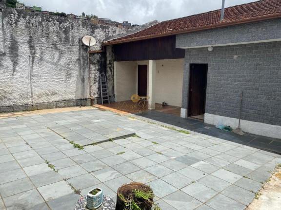 Imagem Casa com 3 Quartos à Venda, 120 m² em São Pedro - Teresópolis