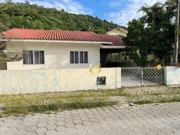 Imagem Casa com 3 Quartos à Venda, 125 m² em Centro - Bombinhas Imagem Casa com 3 Quartos à Venda, 125 m² em Centro - Bombinhas