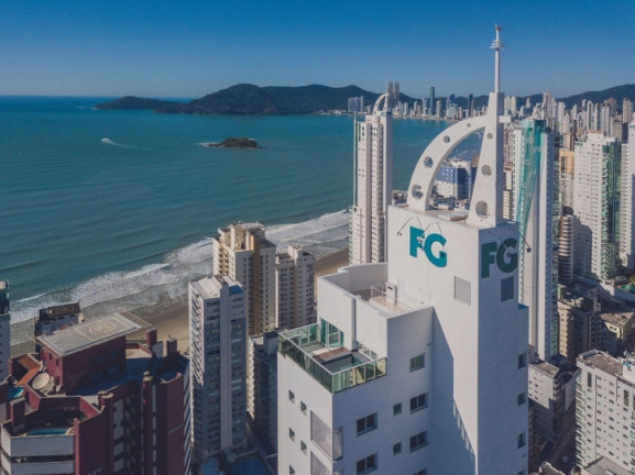 Imagem Apartamento com 4 Quartos à Venda, 131 m² em Centro - Balneário Camboriú Imagem Apartamento com 4 Quartos à Venda, 131 m² em Centro - Balneário Camboriú