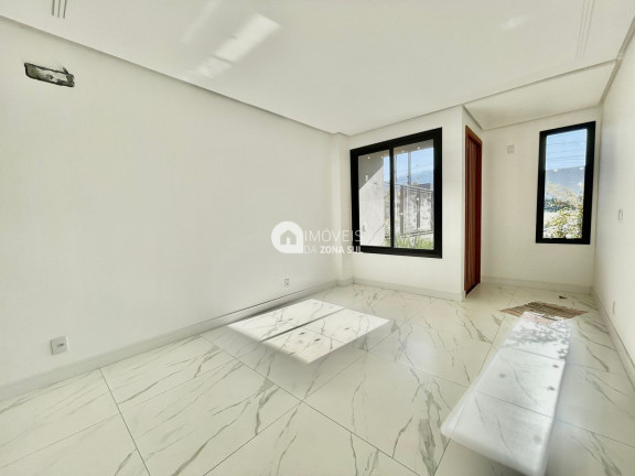 Imagem Casa com 2 Quartos à Venda, 88 m² Imagem Casa com 2 Quartos à Venda, 88 m²