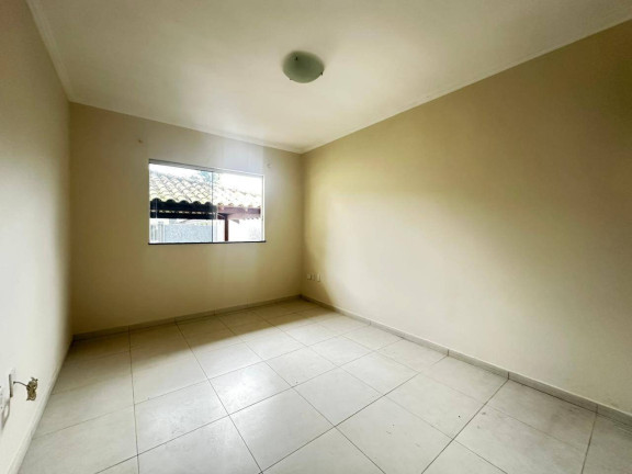 Imagem Casa com 4 Quartos para Alugar, em Outeiro Da Glória - Porto Seguro Imagem Casa com 4 Quartos para Alugar, em Outeiro Da Glória - Porto Seguro