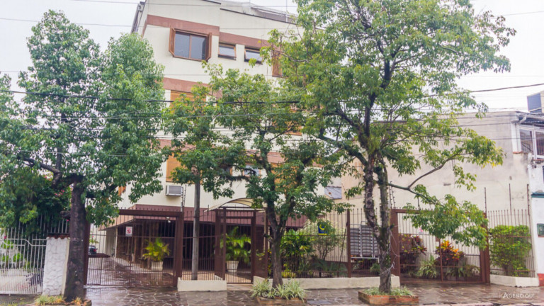 Imagem Imóvel com 1 Quarto à Venda, 35 m² em Petrópolis - Porto Alegre Imagem Imóvel com 1 Quarto à Venda, 35 m² em Petrópolis - Porto Alegre