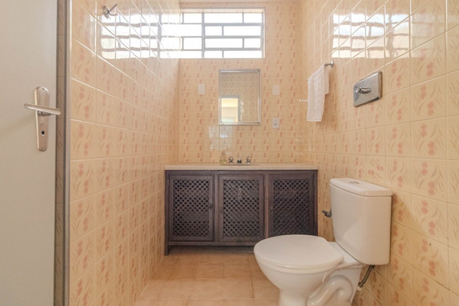 Imagem Casa com 3 Quartos à Venda,  em Bom Jesus - Porto Alegre