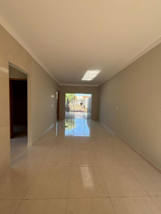 Imagem Casa com 3 Quartos à Venda, 140 m² em Conjunto Habitacional San Fernando - Rolândia Imagem Casa com 3 Quartos à Venda, 140 m² em Conjunto Habitacional San Fernando - Rolândia