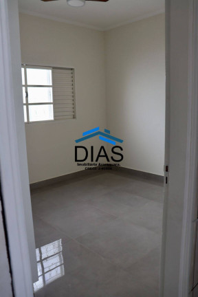 Imagem Casa com 3 Quartos à Venda, 178 m² em Jardim Roberto Selmi Dei - Araraquara Imagem Casa com 3 Quartos à Venda, 178 m² em Jardim Roberto Selmi Dei - Araraquara