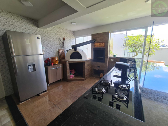 Imagem Casa com 3 Quartos à Venda, 285 m² em Contorno - Ponta Grossa Imagem Casa com 3 Quartos à Venda, 285 m² em Contorno - Ponta Grossa