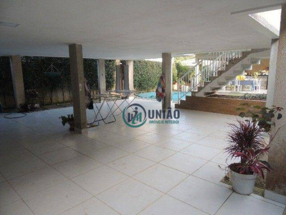 Imagem Casa com 5 Quartos à Venda, 320 m² em Rio Do Ouro - Niterói
