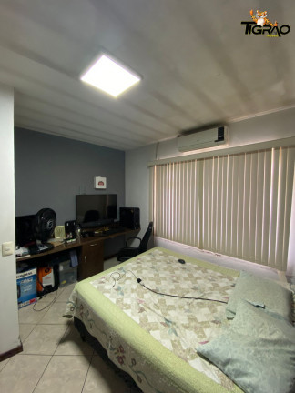 Imagem Casa com 3 Quartos à Venda, 266 m² em Centro - Navegantes Imagem Casa com 3 Quartos à Venda, 266 m² em Centro - Navegantes