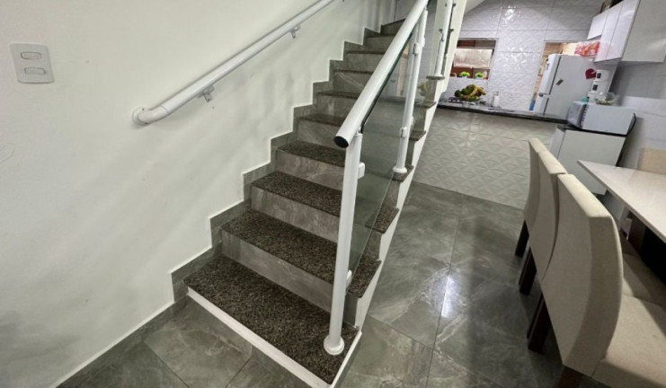 Imagem Sobrado com 2 Quartos à Venda, 10 m² em Caiçara - Praia Grande Imagem Sobrado com 2 Quartos à Venda, 10 m² em Caiçara - Praia Grande