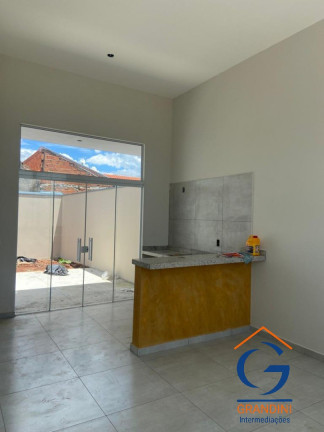 Imagem Casa com 2 Quartos à Venda, 200 m² em Jardim Sakaida - Mogi Guaçu Imagem Casa com 2 Quartos à Venda, 200 m² em Jardim Sakaida - Mogi Guaçu