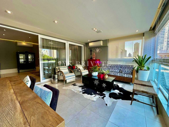 Imagem Apartamento com 3 Quartos à Venda, 190 m² em Vila Romana - São Paulo