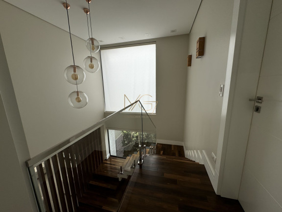 Imagem Sobrado com 3 Quartos à Venda, 284 m² em Uberaba - Curitiba Imagem Sobrado com 3 Quartos à Venda, 284 m² em Uberaba - Curitiba