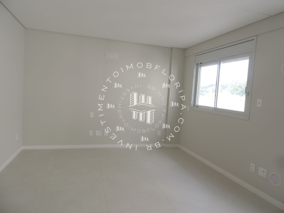 Imagem Imóvel com 1 Quarto à Venda, 38 m² em Trindade - Florianópolis Imagem Imóvel com 1 Quarto à Venda, 38 m² em Trindade - Florianópolis