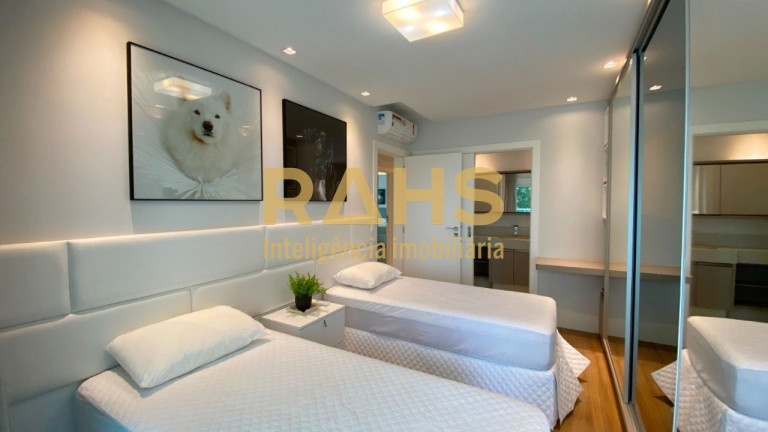 Imagem Apartamento com 3 Quartos à Venda, 199 m² em Praia Brava De Itajaí - Itajaí Imagem Apartamento com 3 Quartos à Venda, 199 m² em Praia Brava De Itajaí - Itajaí
