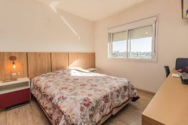 Imagem Apartamento com 3 Quartos à Venda, 81 m² em Porto Alegre Imagem Apartamento com 3 Quartos à Venda, 81 m² em Porto Alegre