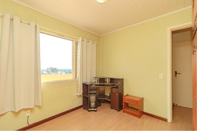 Imagem Imóvel com 2 Quartos à Venda, 110 m² em Independência - Porto Alegre Imagem Imóvel com 2 Quartos à Venda, 110 m² em Independência - Porto Alegre