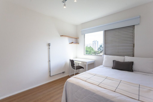 Imagem Imóvel com 4 Quartos à Venda, em Vila Olímpia - São Paulo Imagem Imóvel com 4 Quartos à Venda, em Vila Olímpia - São Paulo
