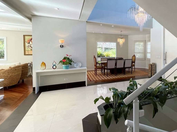 Imagem Casa com 5 Quartos à Venda,  em Vila Santo Antônio - Cotia