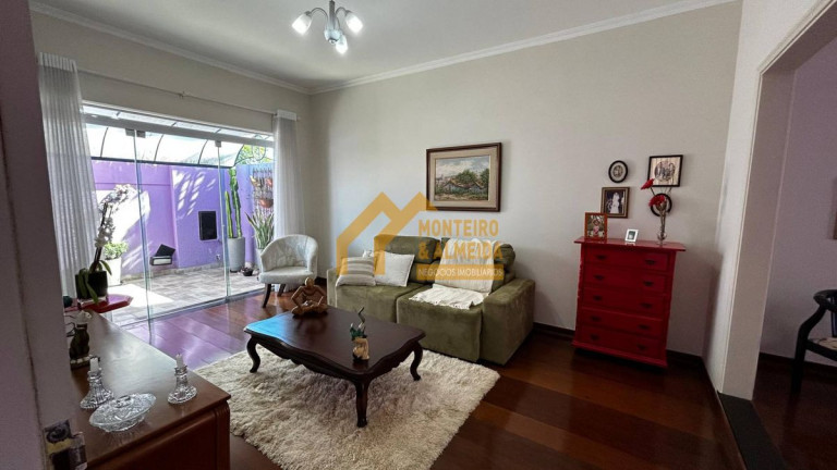 Imagem Casa com 4 Quartos à Venda, 268 m² em Centro - Itapetininga Imagem Casa com 4 Quartos à Venda, 268 m² em Centro - Itapetininga