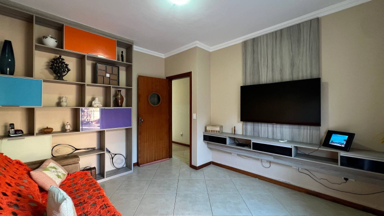 Imagem Casa com 5 Quartos à Venda, 630 m² em Ogiva - Cabo Frio Imagem Casa com 5 Quartos à Venda, 630 m² em Ogiva - Cabo Frio