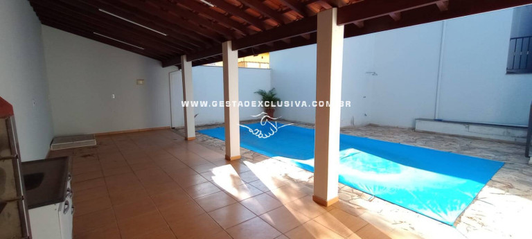 Imagem Casa com 3 Quartos à Venda, 276 m² em Jardim Salessi - Itatiba Imagem Casa com 3 Quartos à Venda, 276 m² em Jardim Salessi - Itatiba