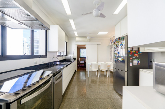Imagem Apartamento com 3 Quartos à Venda, 200 m² em Campo Belo - São Paulo