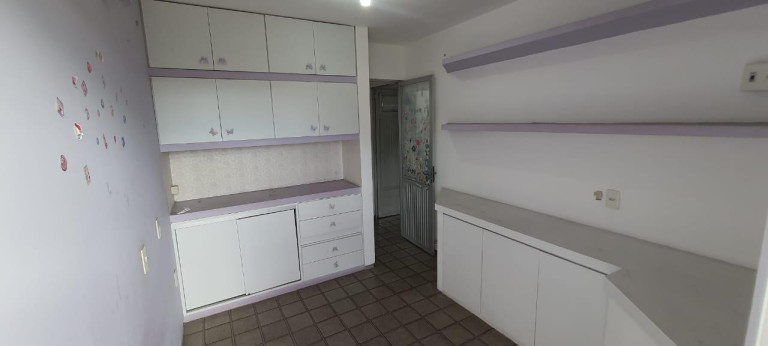 Imagem Casa com 4 Quartos à Venda, 350 m² em Afogados - Recife Imagem Casa com 4 Quartos à Venda, 350 m² em Afogados - Recife
