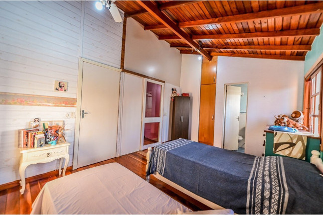 Imagem Casa com 4 Quartos à Venda, 200 m² em Santa Tereza - Porto Alegre Imagem Casa com 4 Quartos à Venda, 200 m² em Santa Tereza - Porto Alegre